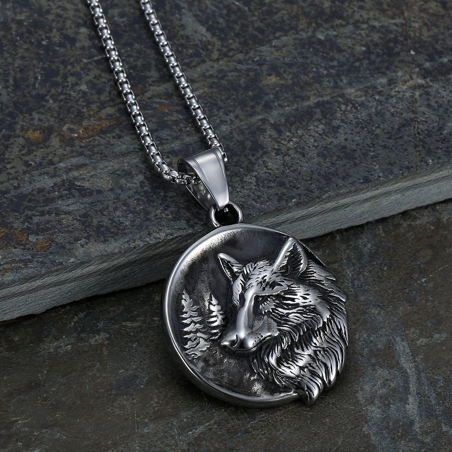 Viking Wolf Spirit Amulet Necklace – 316L Stainless Steel Nordic Pendant