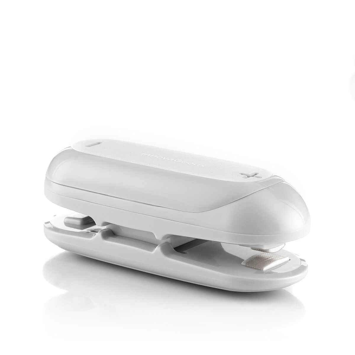 2-in-1 Mini Bag Sealer with Cutter & Magnet/Hook – Portable Heat Sealer for Plastic Bags – Kitchen Fresh-Keeping Gadget